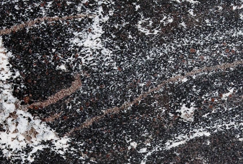 Амфиболит Гранатовый