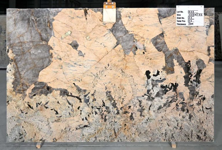 Patagonia Gold quartzite — кварцит — фотография камня