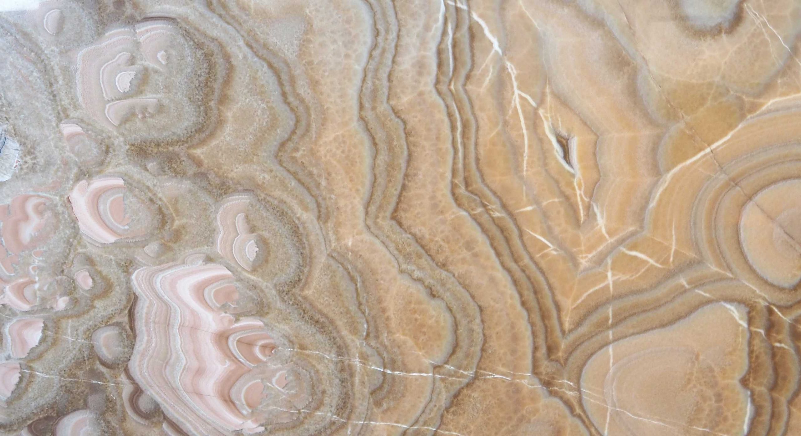 Onyx Miele extra — оникс — фрагмент
