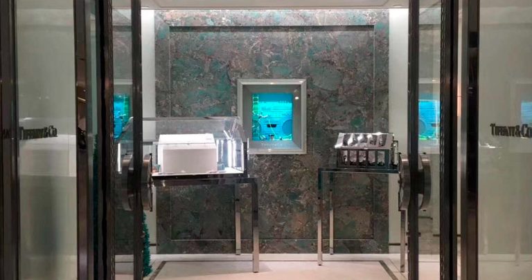 Amazonite — гранит — фотография камня