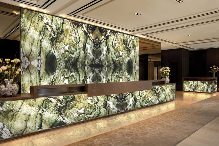 Alexandrite — кварцит — фотография камня