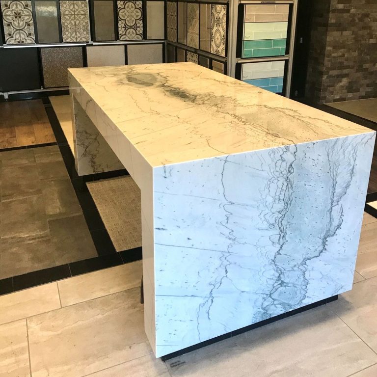 Opus White — кварцит — фотография камня