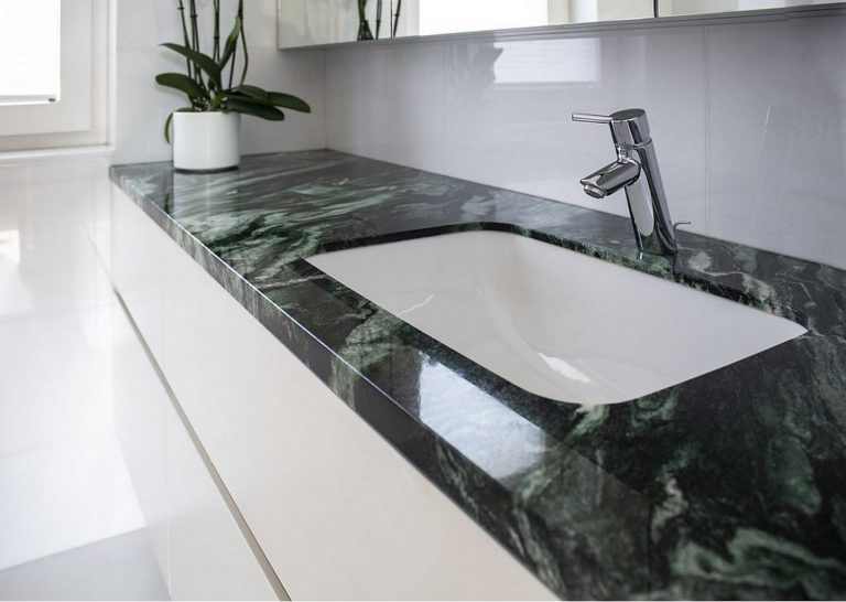 Verde Lapponia — кварцит — фотография камня