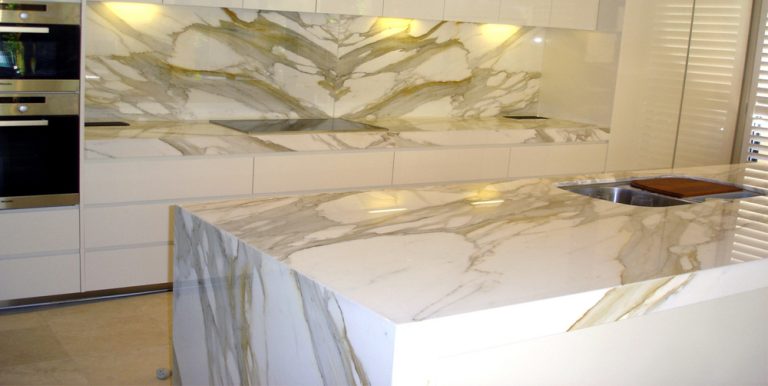 Calacatta Gold — мрамор — фотография камня