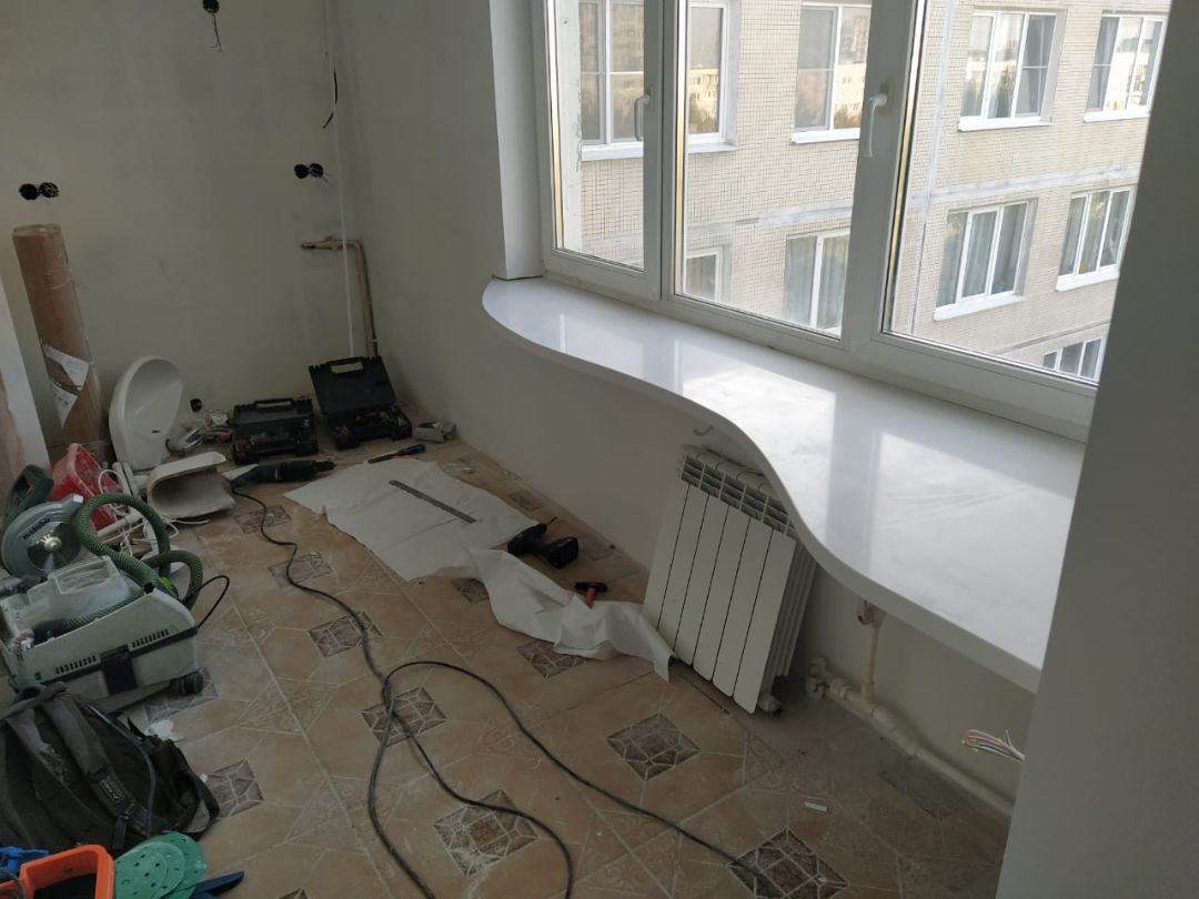 Подоконник или барная стойка из камня на заказ в СПб
